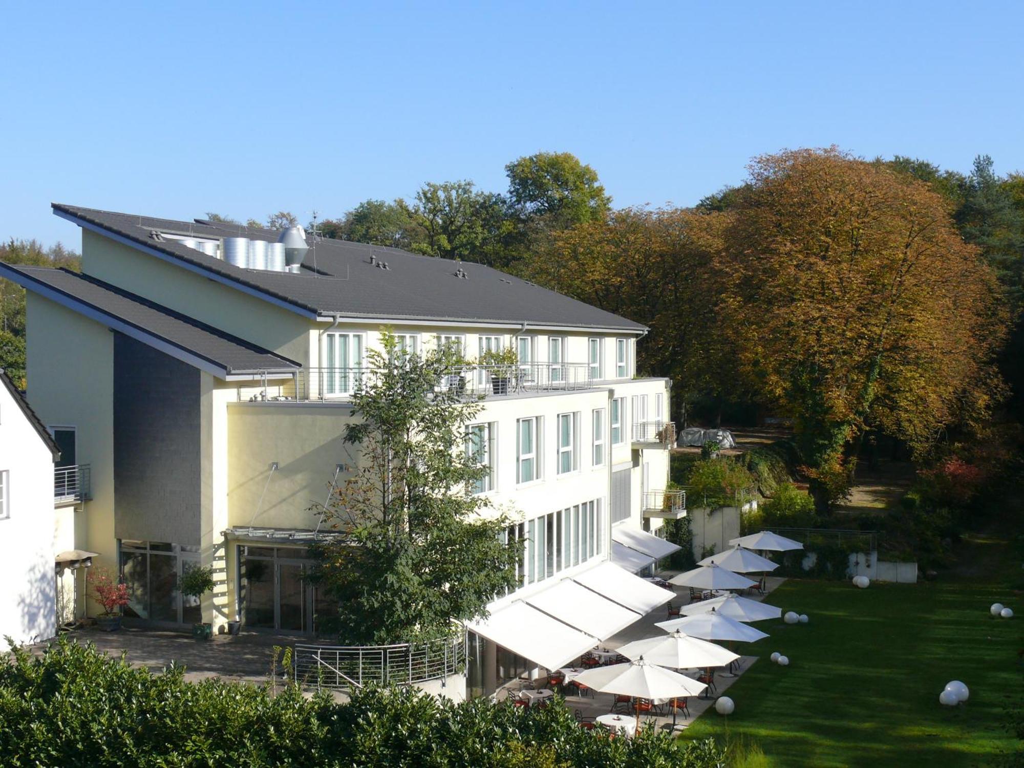 Landhotel Krummenweg Ratingen Exterior foto