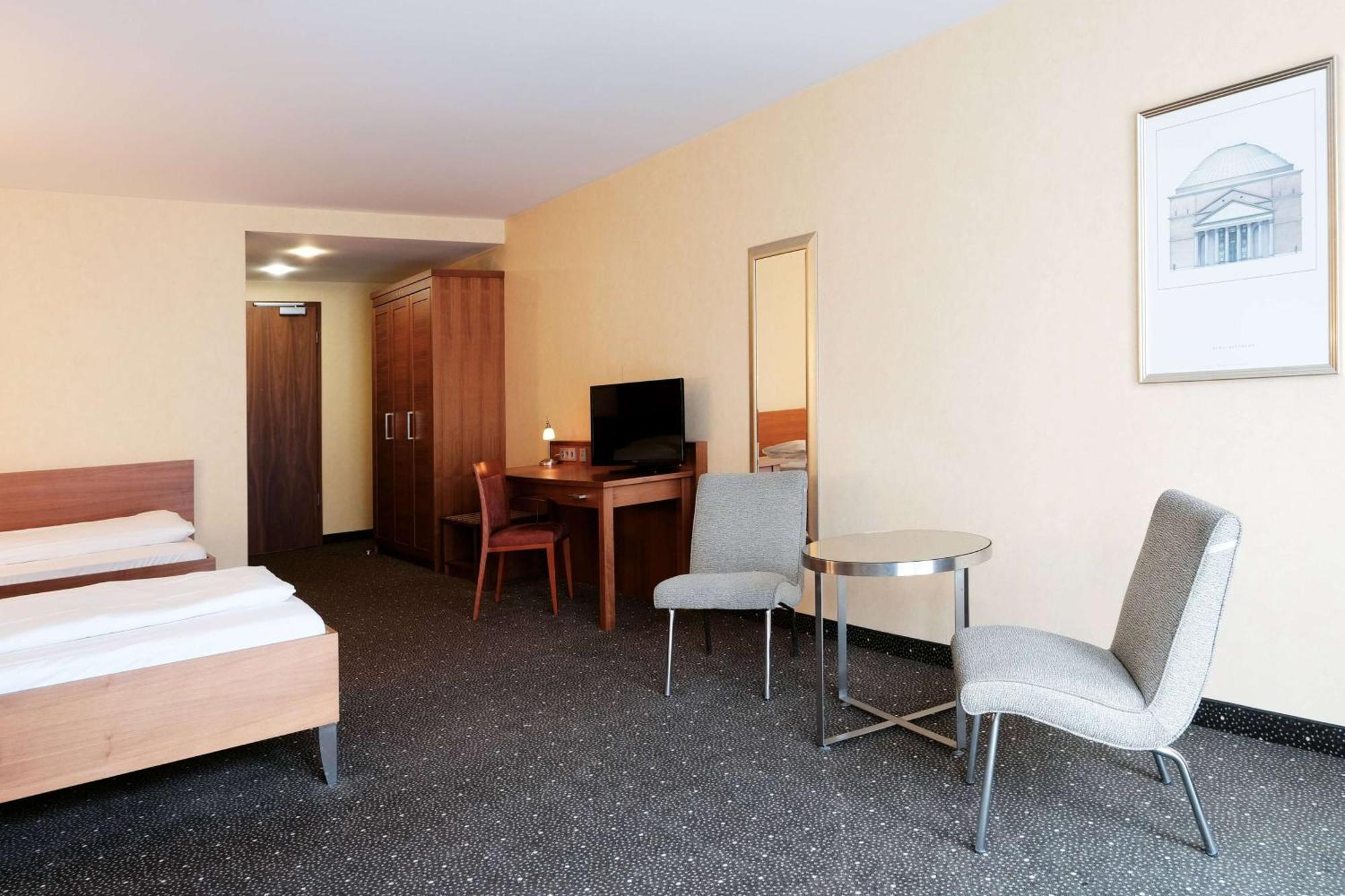 Landhotel Krummenweg Ratingen Exterior foto