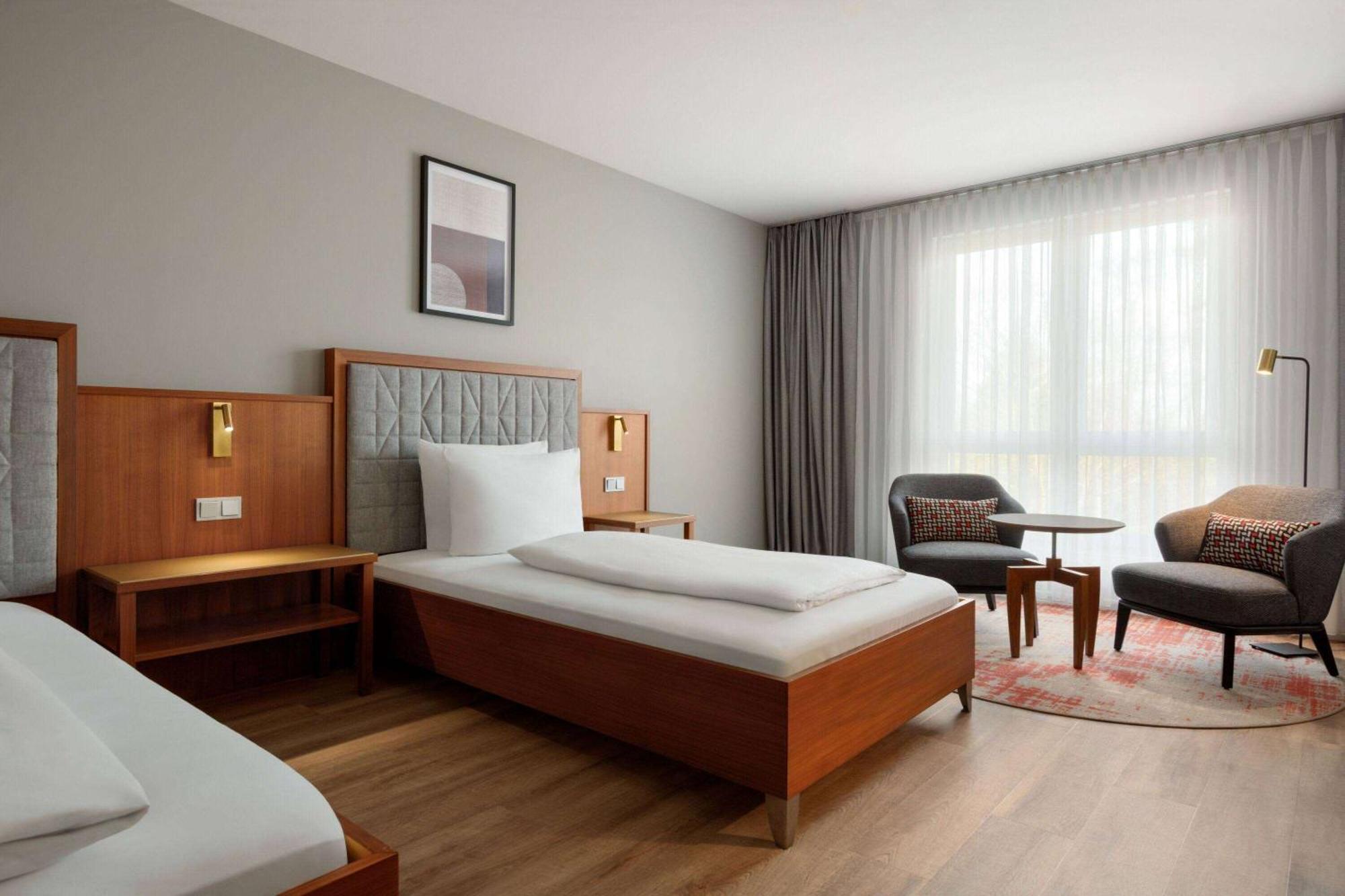 Landhotel Krummenweg Ratingen Exterior foto