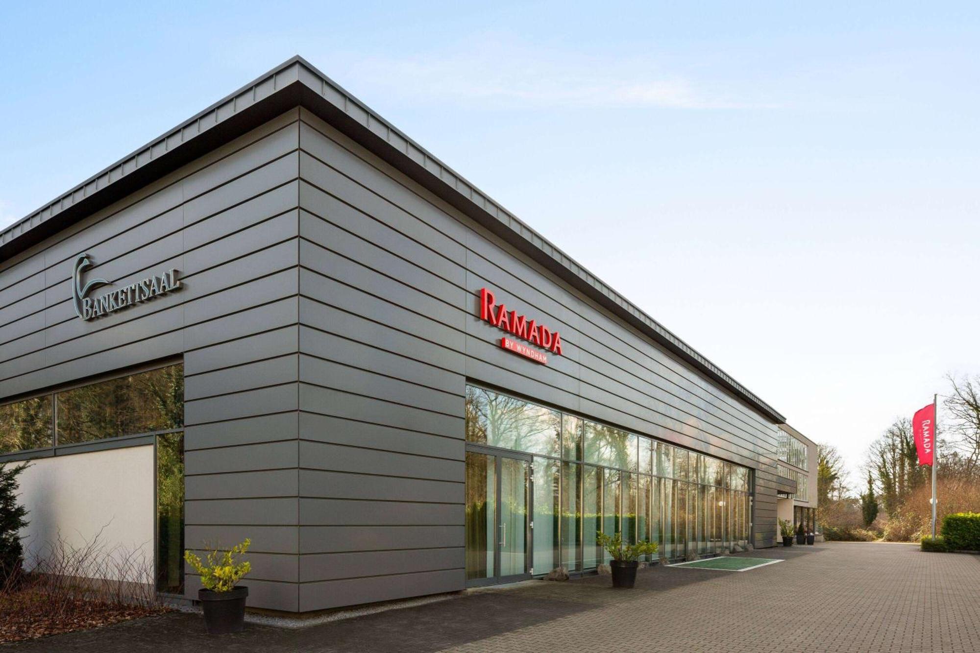 Landhotel Krummenweg Ratingen Exterior foto